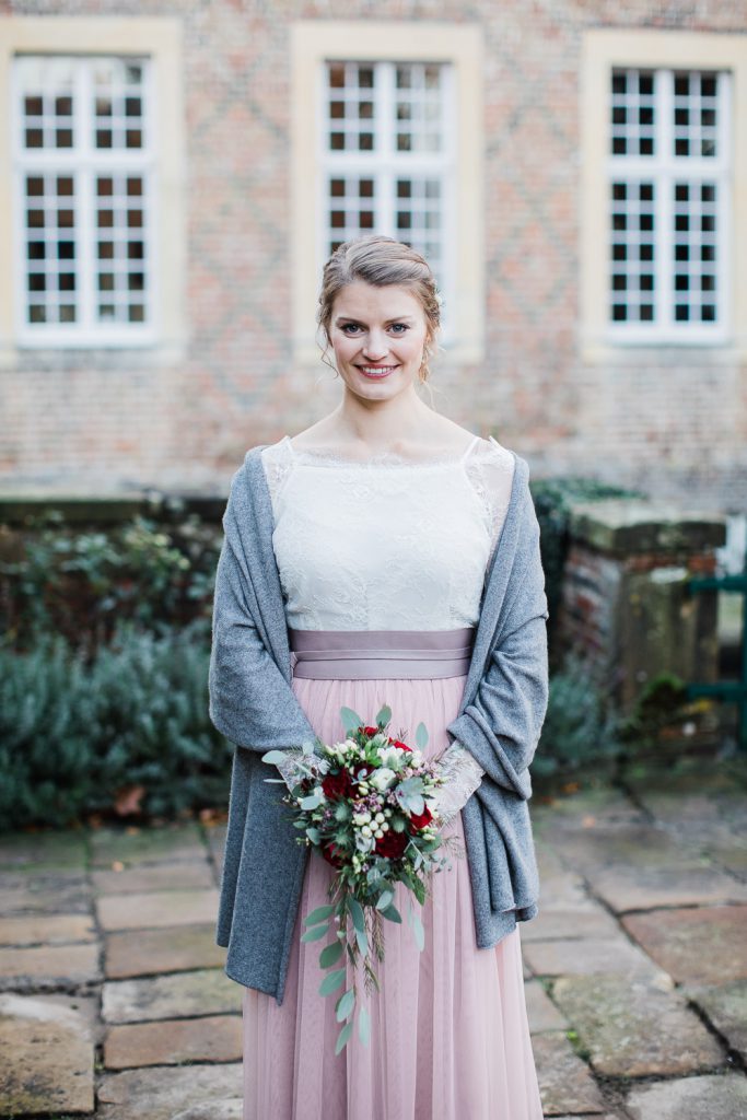 Braut mit Brautstrauß