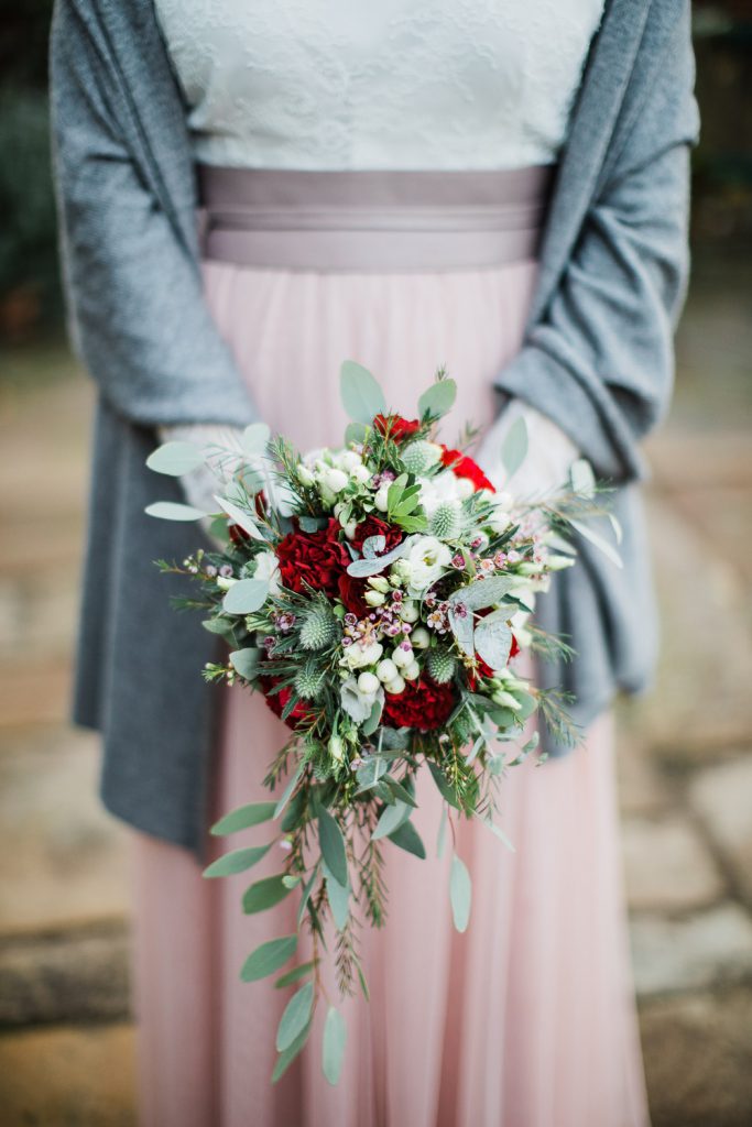 Braut mit Brautstrauß