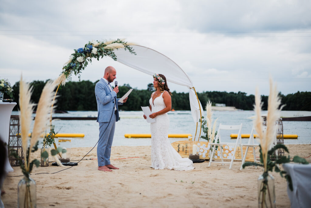 Strandhochzeit im Beachclub Nethen